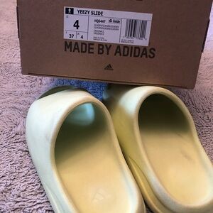 Adidas Kids Yeezy Slide - Yellow